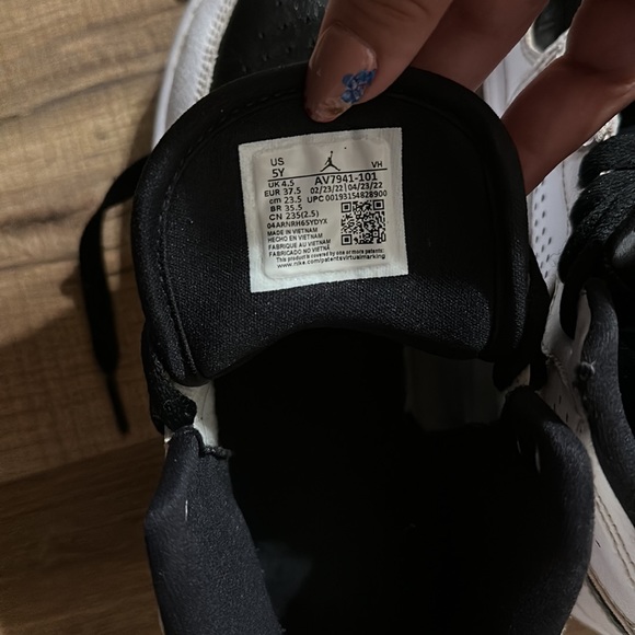 Jumpman Jordan size 5 - Picture 2 of 2
